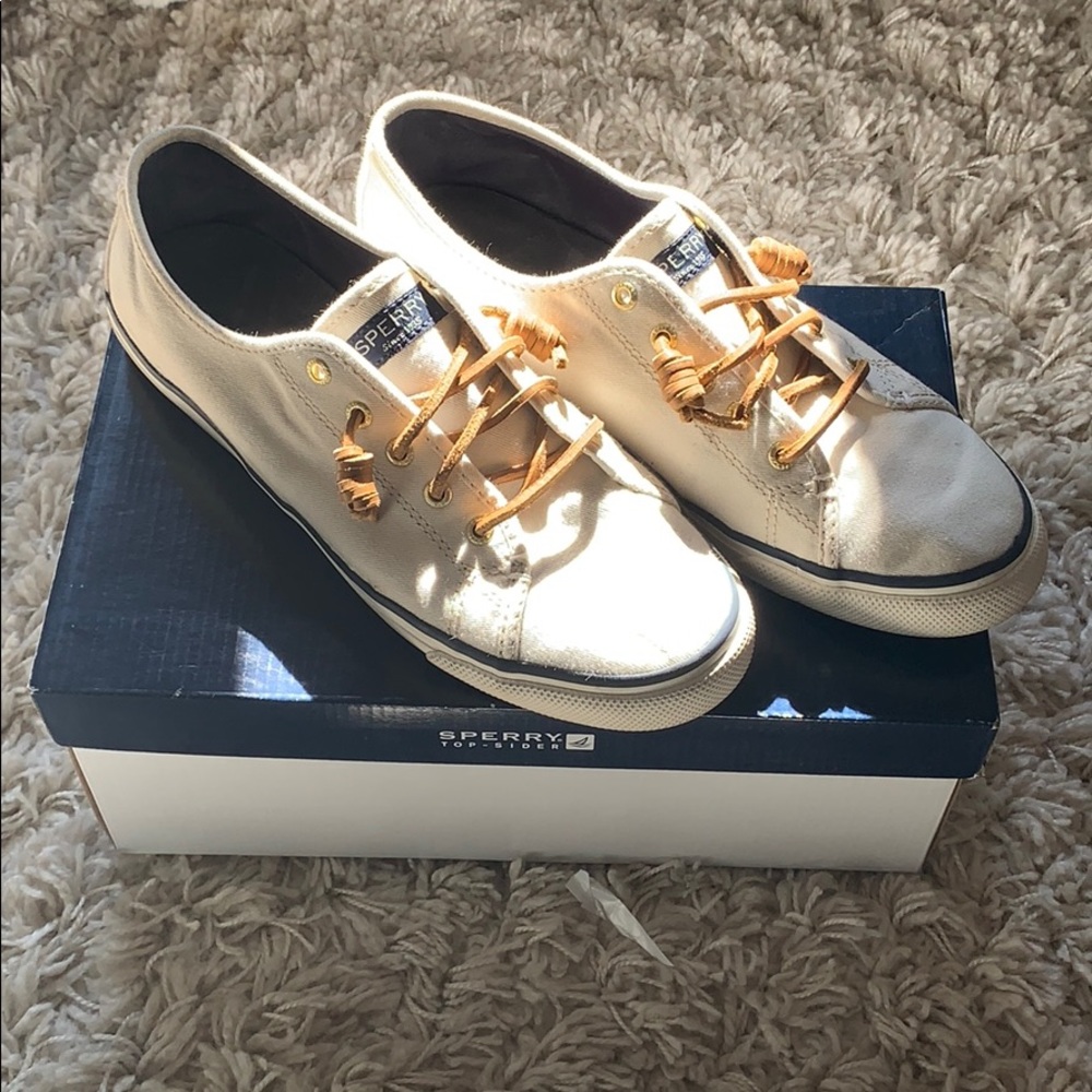 Sperry Sneakers